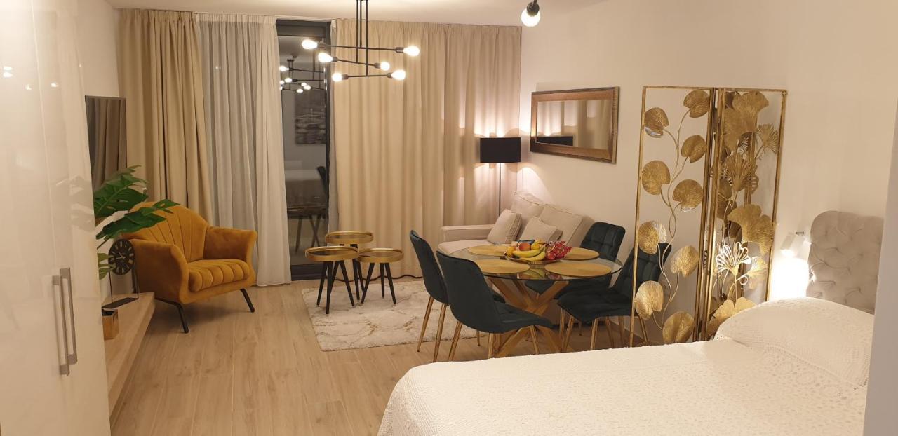 Golden - Private Parking Appartamento